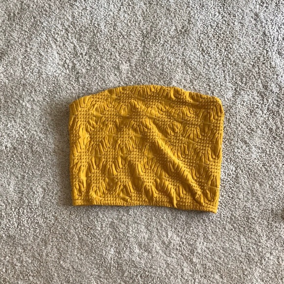 Textured mustard yellow tube top - Picture 1 of 2